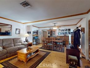 22542 Burbank Boulevard, Woodland Hills (los Angeles) CA 91367