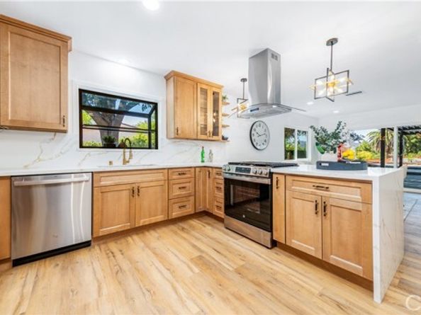 22137 Gresham Street, West Hills (los Angeles) CA 91304
