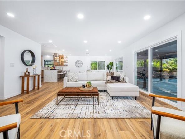 22137 Gresham Street, West Hills (los Angeles) CA 91304