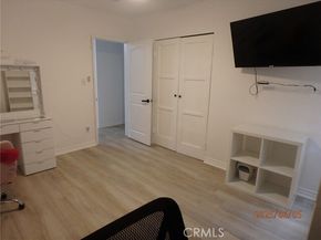 17457 Covello Street, Van Nuys (los Angeles) CA 91406