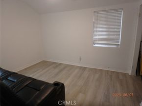 17457 Covello Street, Van Nuys (los Angeles) CA 91406