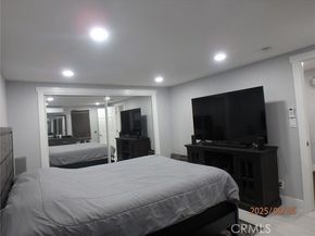 17457 Covello Street, Van Nuys (los Angeles) CA 91406