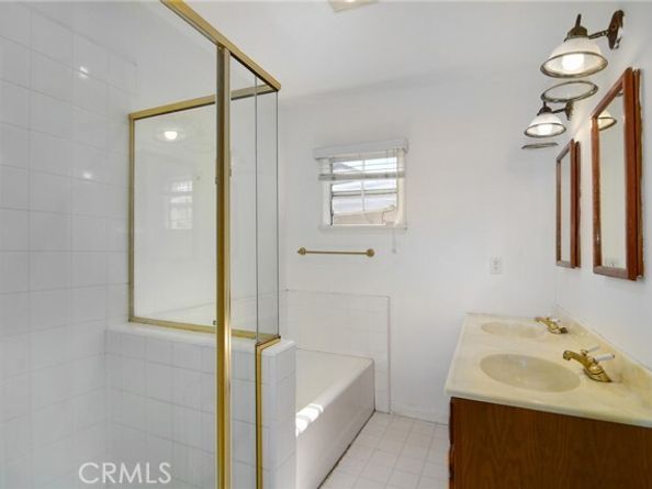 7514 Paso Robles Avenue, Los Angeles CA 91406