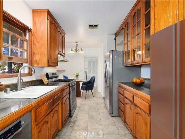 7514 Paso Robles Avenue, Los Angeles CA 91406