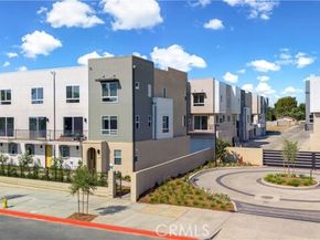 9423 N Sepulveda Blvd. 2, North Hills (los Angeles) CA 91343