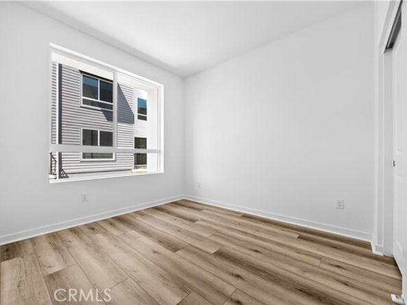 9423 N Sepulveda Blvd. 2, North Hills (los Angeles) CA 91343