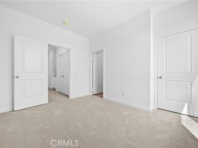 9423 N Sepulveda Blvd. 2, North Hills (los Angeles) CA 91343