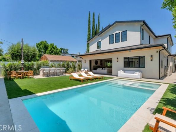 12420 Milbank Street, Studio City (los Angeles) CA 91604