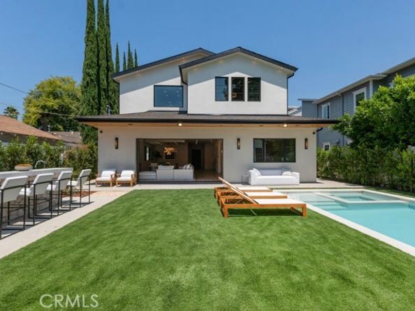 12420 Milbank Street, Studio City (los Angeles) CA 91604