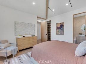 12420 Milbank Street, Studio City (los Angeles) CA 91604