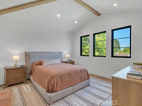 12420 Milbank Street, Studio City (los Angeles) CA 91604
