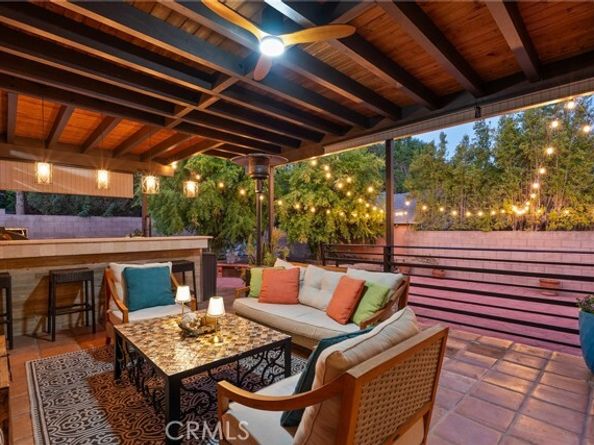 610 S Bel Aire Drive, Burbank CA 91501
