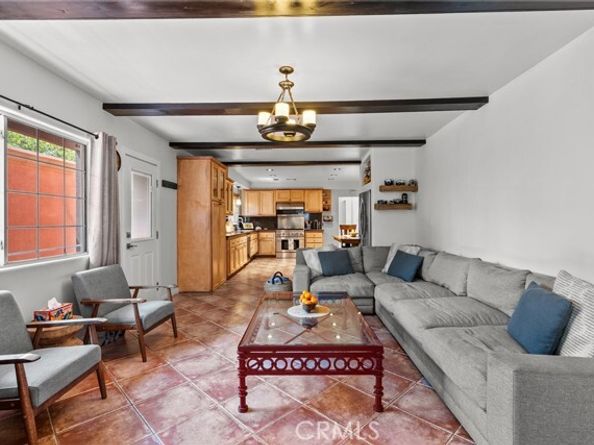 610 S Bel Aire Drive, Burbank CA 91501