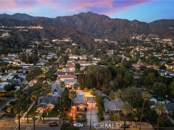 610 S Bel Aire Drive, Burbank CA 91501