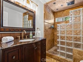 610 S Bel Aire Drive, Burbank CA 91501