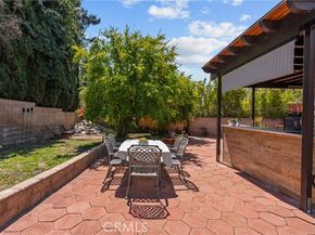 610 S Bel Aire Drive, Burbank CA 91501
