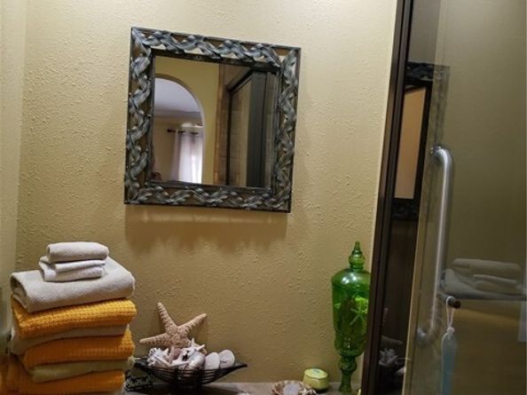 8110 Brownstone Street, Sunland (los Angeles) CA 91040
