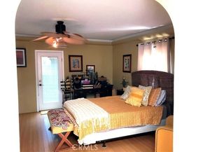 8110 Brownstone Street, Sunland (los Angeles) CA 91040