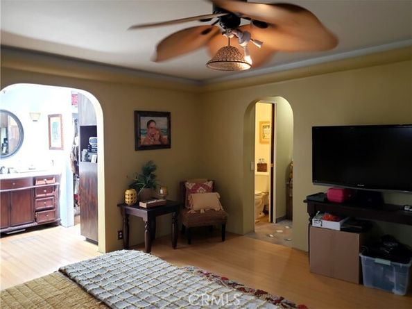 8110 Brownstone Street, Sunland (los Angeles) CA 91040