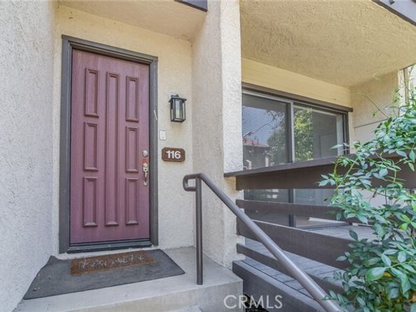 5711 Owensmouth Avenue 116, Woodland Hills (los Angeles) CA 91367