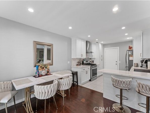 12331 Carl Street, Pacoima (los Angeles) CA 91331