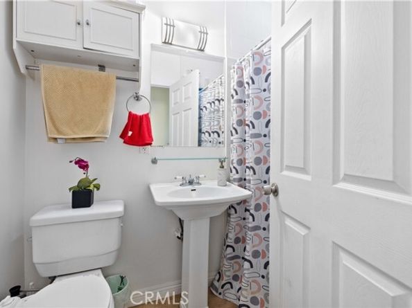 9224 N Gothic Avenue, North Hills (los Angeles) CA 91343