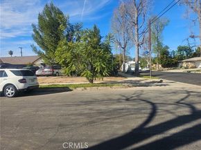 9224 N Gothic Avenue, North Hills (los Angeles) CA 91343