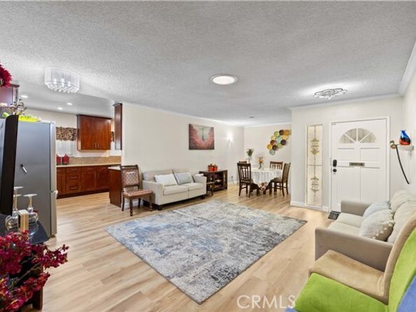 9224 N Gothic Avenue, North Hills (los Angeles) CA 91343