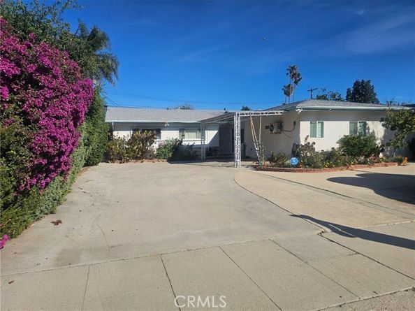 9224 N Gothic Avenue, North Hills (los Angeles) CA 91343