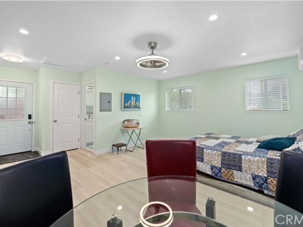 9224 N Gothic Avenue, North Hills (los Angeles) CA 91343
