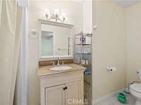 9224 N Gothic Avenue, North Hills (los Angeles) CA 91343