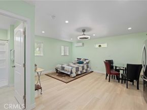 9224 N Gothic Avenue, North Hills (los Angeles) CA 91343