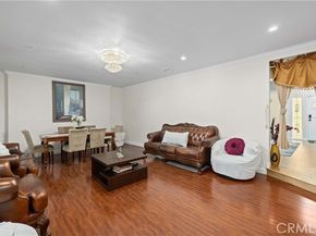 9224 N Gothic Avenue, North Hills (los Angeles) CA 91343