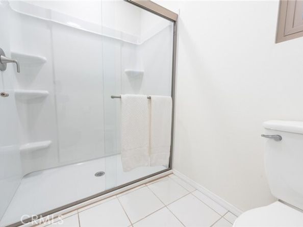 6716 Clybourn, North Hollywood (los Angeles) CA 91606