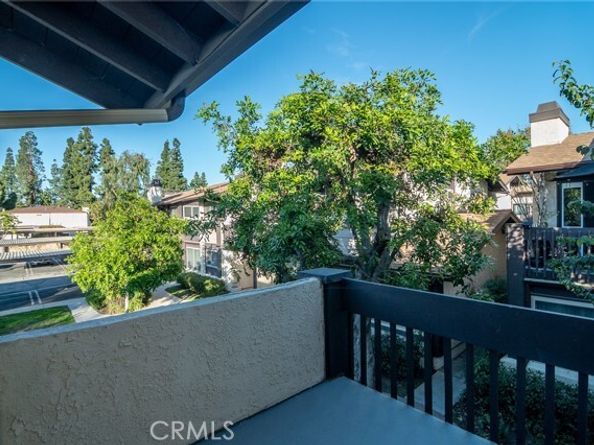 6716 Clybourn, North Hollywood (los Angeles) CA 91606