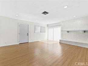 15210 Cohasset Street, Van Nuys (los Angeles) CA 91405