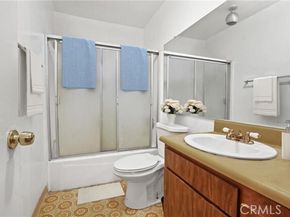 9054 Willis 28, Panorama City (los Angeles) CA 91402