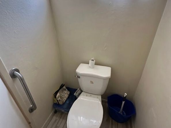 15051 Sherman, Van Nuys (los Angeles) CA 91405