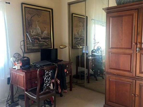 15051 Sherman, Van Nuys (los Angeles) CA 91405