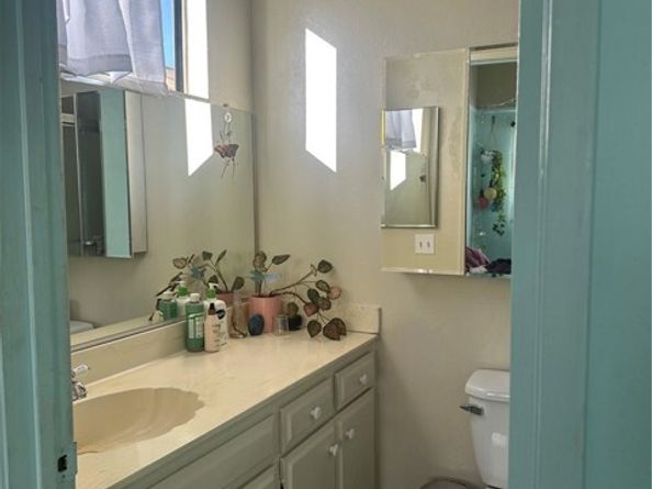 15051 Sherman, Van Nuys (los Angeles) CA 91405