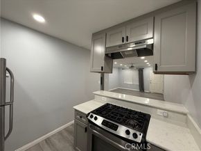 7035 Woodley 116, Van Nuys (los Angeles) CA 91406