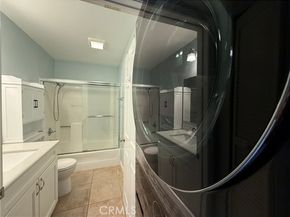 7035 Woodley 116, Van Nuys (los Angeles) CA 91406