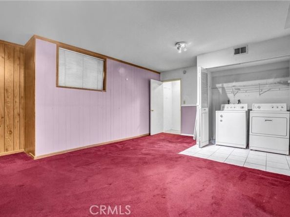 21821 Burbank 145, Woodland Hills (los Angeles) CA 91367