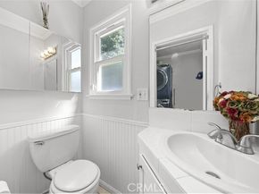 11022 Zelzah Avenue, Granada Hills (los Angeles) CA 91344