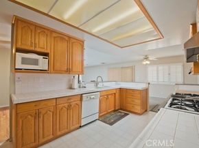 6912 Louise, Los Angeles CA 91406