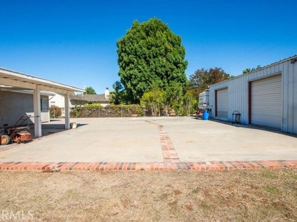 6912 Louise, Los Angeles CA 91406