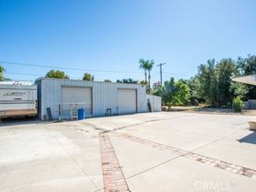6912 Louise, Los Angeles CA 91406