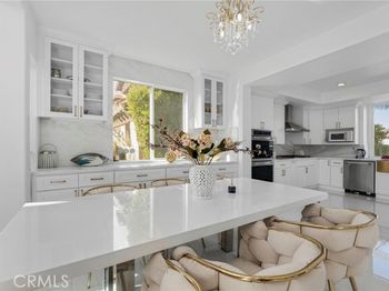 6997 Sale Avenue