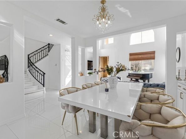 6997 Sale Avenue, West Hills (los Angeles) CA 91307