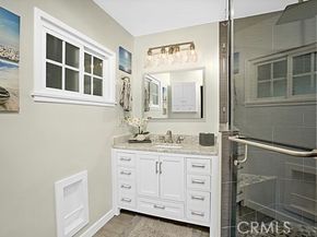 6941 Louise Avenue, Los Angeles CA 91406